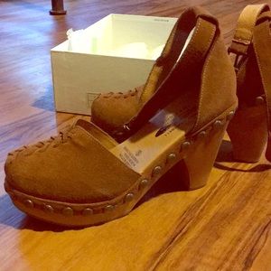 Jerrrey Campbell Free People wooden/leather heels
